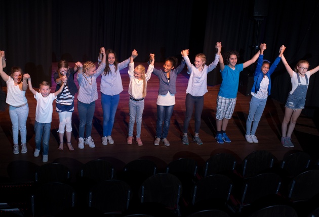Theater zang en dans productiejaar