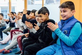 Primair Onderwijs leerlingen zingen