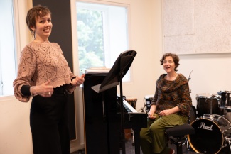 Zingen tijdens masterclass Cora Schmeiser