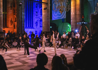 Dansmakers in de Laurenskerk