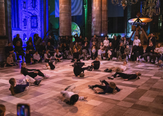 Dansmakers in de Laurenskerk