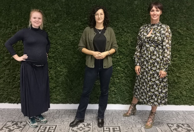 Foto: vlnr. Froukje Waterbolk, projectleider Hillevliet, Tamar Riani eigenaresse LTdans en Claudia Doesburg, directeur SKVR