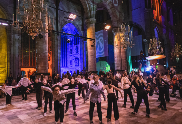 Dansmakers in de Laurenskerk 12-12-25