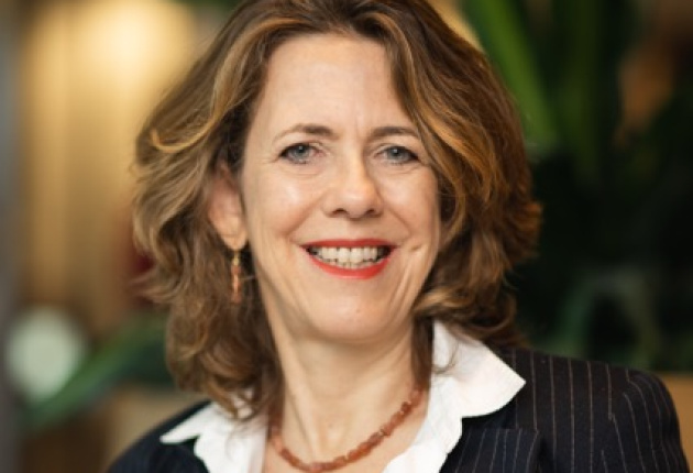 Portretfoto van RvT-lid Gabriele Jacobs